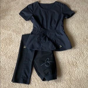 Jaanuu XS Scrub Set